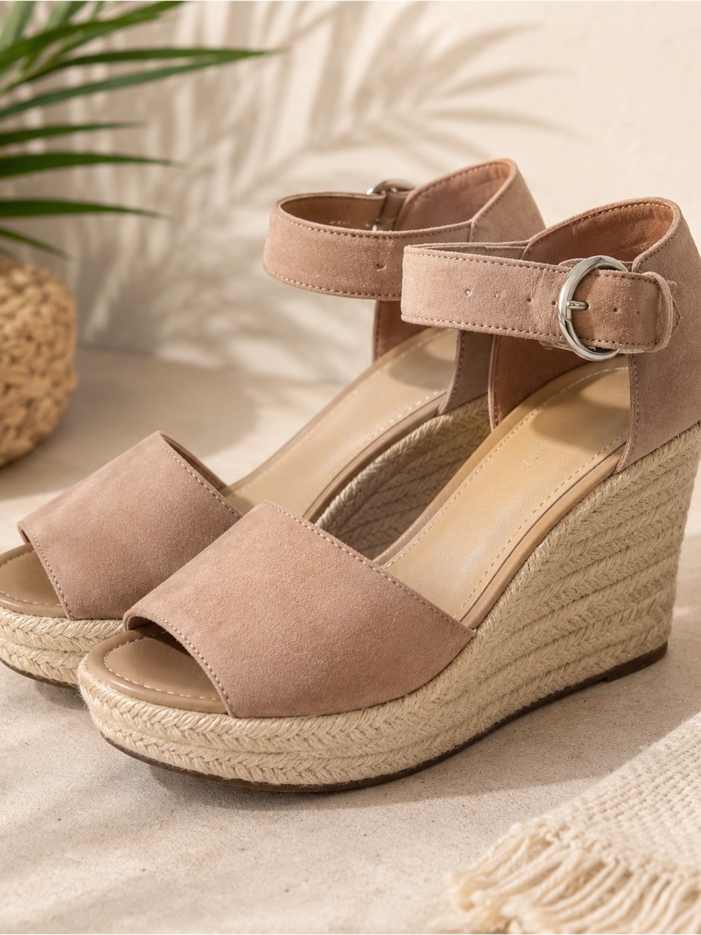 Nine West Rose Beige Espadrille Wedge Sandals Size 9.5 Vacation Coastal